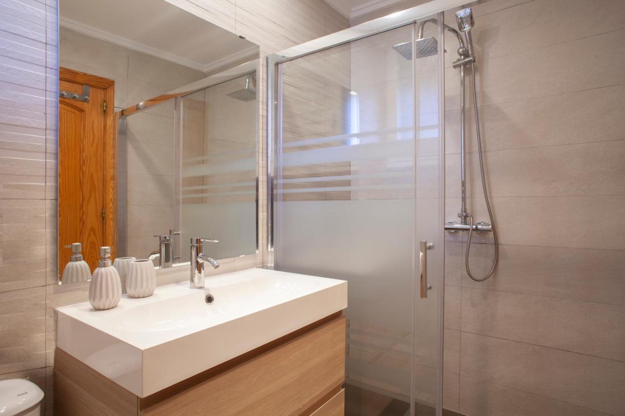 Bakari Koko Apartment ตอร์เรโมลิโนส ภายนอก รูปภาพ